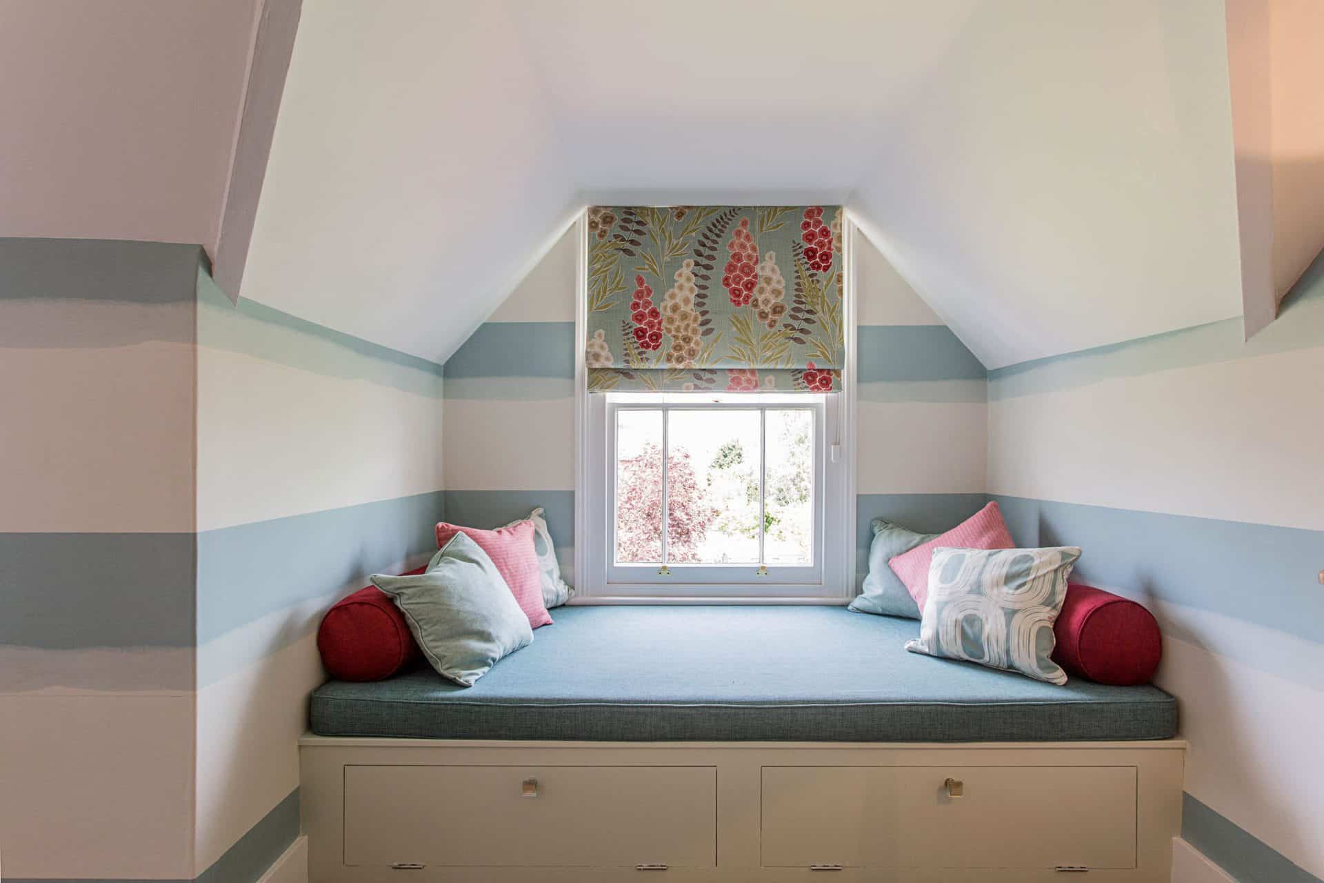 Bespoke Made Curtains & Blinds For Sash Windows SWD